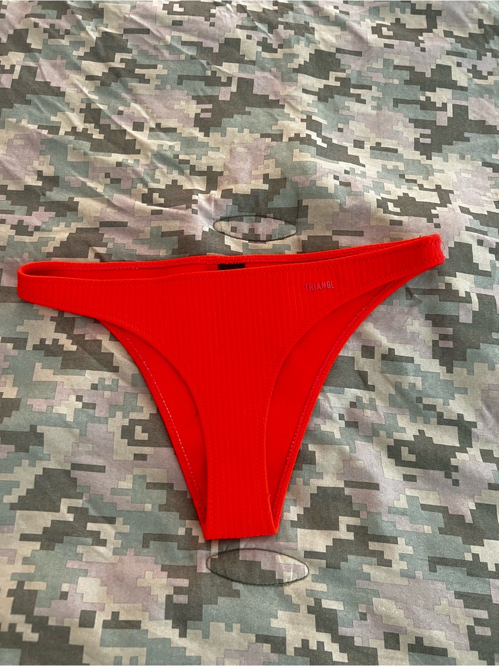 triangl swimwear Ribbed Bright Red Bikini Piece